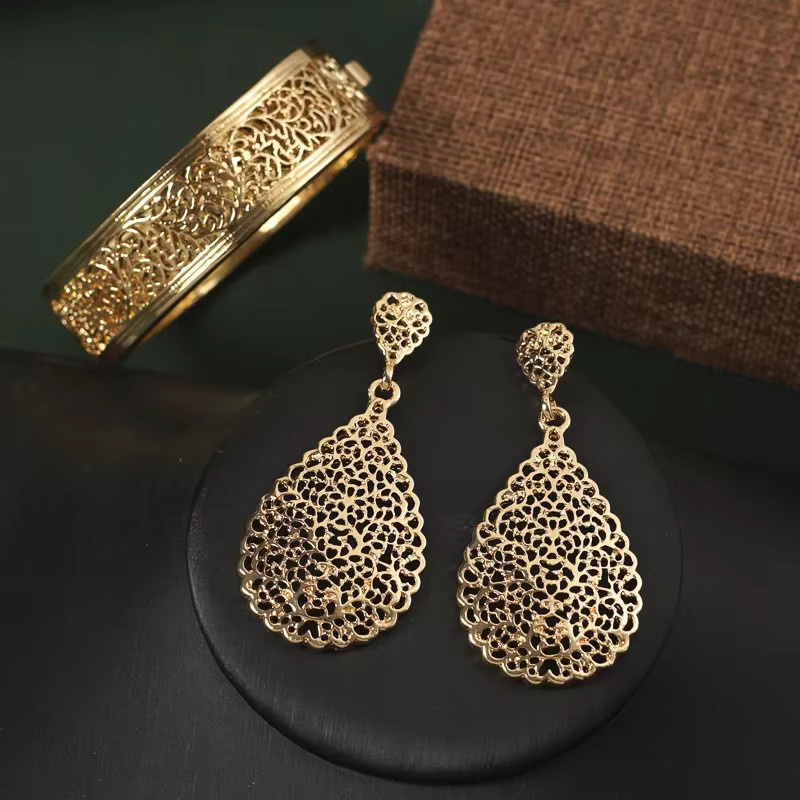 Schmuckset Damen, vergoldet, Halskette, Ohrring, Armreif - Bild 2