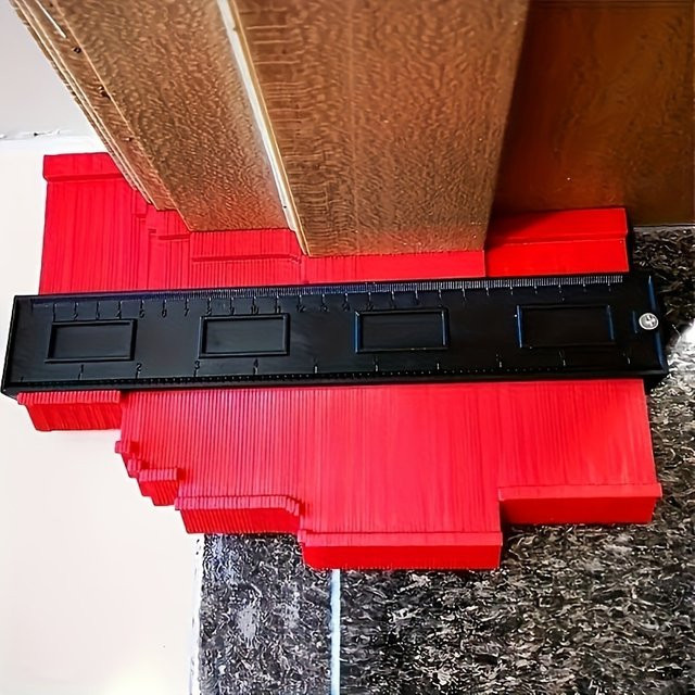 Multifunktionales Konturmessgerät aus Kunststoff in Rot für die Holzbearbeitung - Bild 1