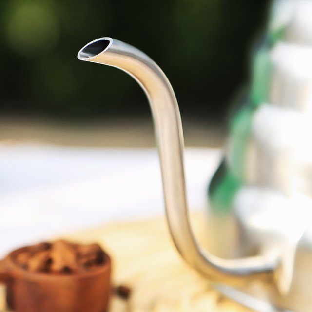 Havmore Edelstahl-Kaffeekessel mit Schwanenhals zum Übergießen in Silber und Weiß - Bild 1