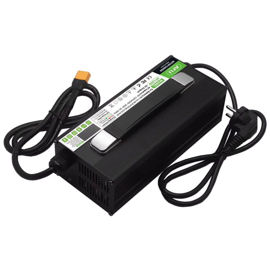 AFU Lithium-Ionen-Akku-Ladegerät mit LCD-Display und Wärmeableitung, 100,8 V 10 A, USB-Anschlüsse, Schwarz - Bild 6