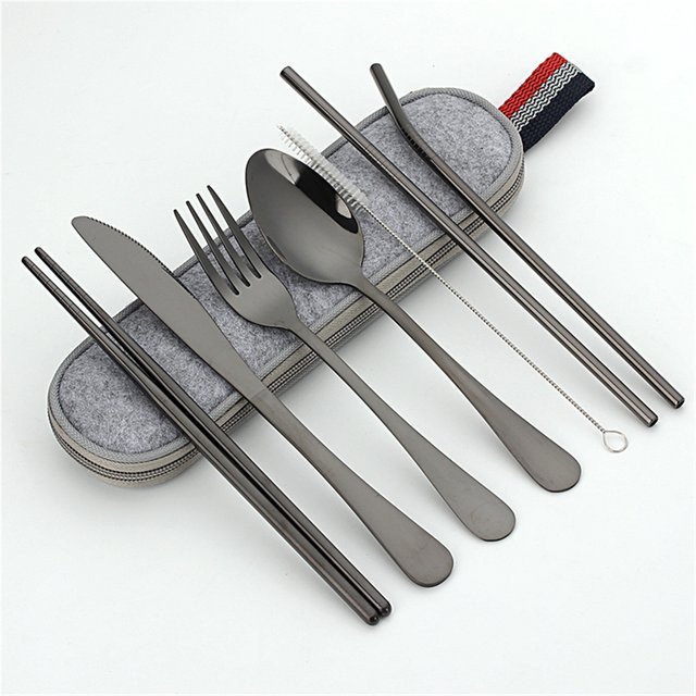 KATELV Camping Besteck-Set aus Edelstahl in Silber und Grau mit Aufbewahrungstasche - Bild 1