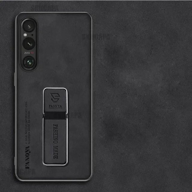 Schafslederhülle für Sony Xperia 1 VII, VI, V, IV und Xperia 10 VI, V, IV in Schwarz mit Silikon-Bumper und Kickstand Halterung - Bild 1