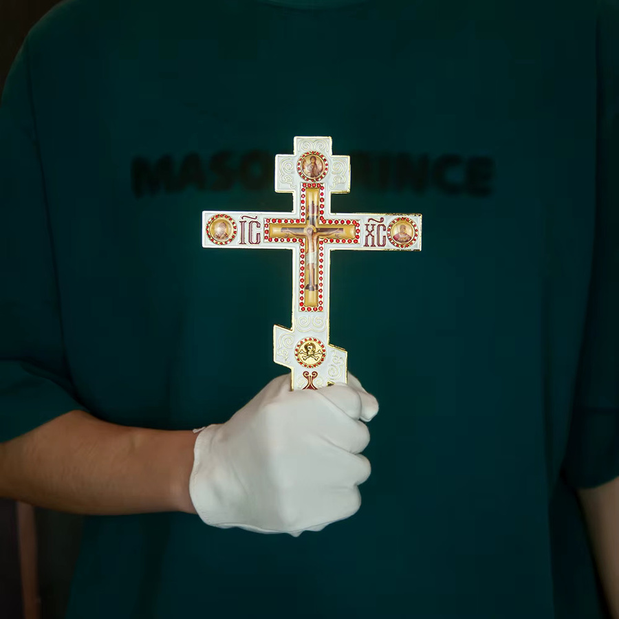 HTISOK Orthodoxes Segenskreuz mit Ständer für Kirche und Heimdekoration in Rot und Blau aus Emaille - Bild 1