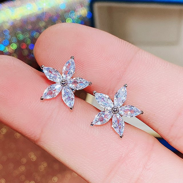 Huitan Chic Ohrstecker, Blumenform, Silber, Zirkonia, Damen - Bild 1