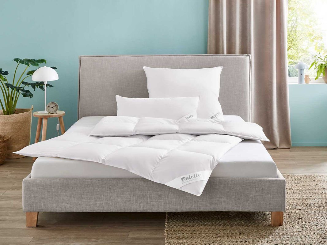 BALETTE Premium Daunen-Kassettenbettdecke Elegance Winter in Weiß, B/B: 200 x 220 cm - Bild 2