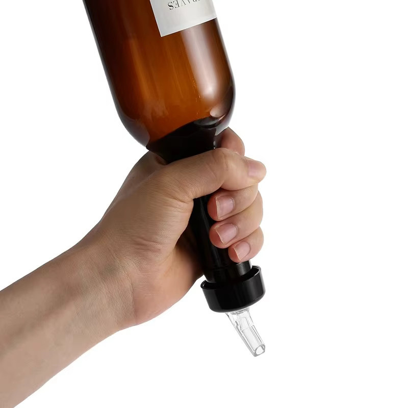 Auslaufsicherer Kunststoff Schnaps Ausgießer in Weiß für Wein und Olivenöl mit 30 ml Füllmenge - Bild 4