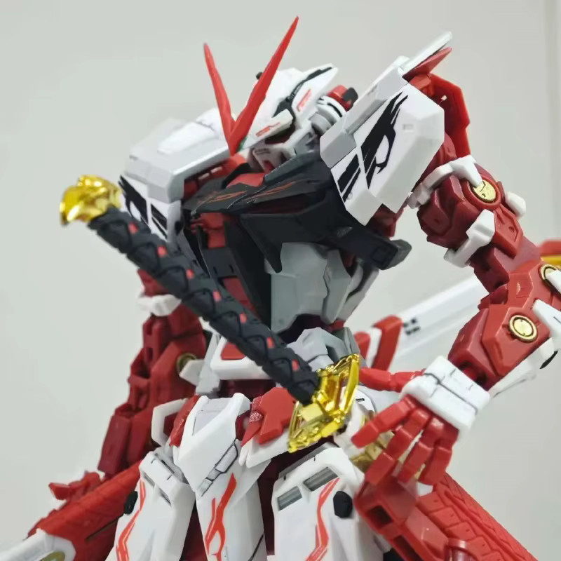 Bandai SEED DESTINY Astray Red Frame Model-58, Actionfiguren, 1:144 - Bild 3