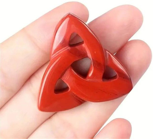 Ring Naturstein irischer Knoten, rot, 1 Zoll - Bild 1