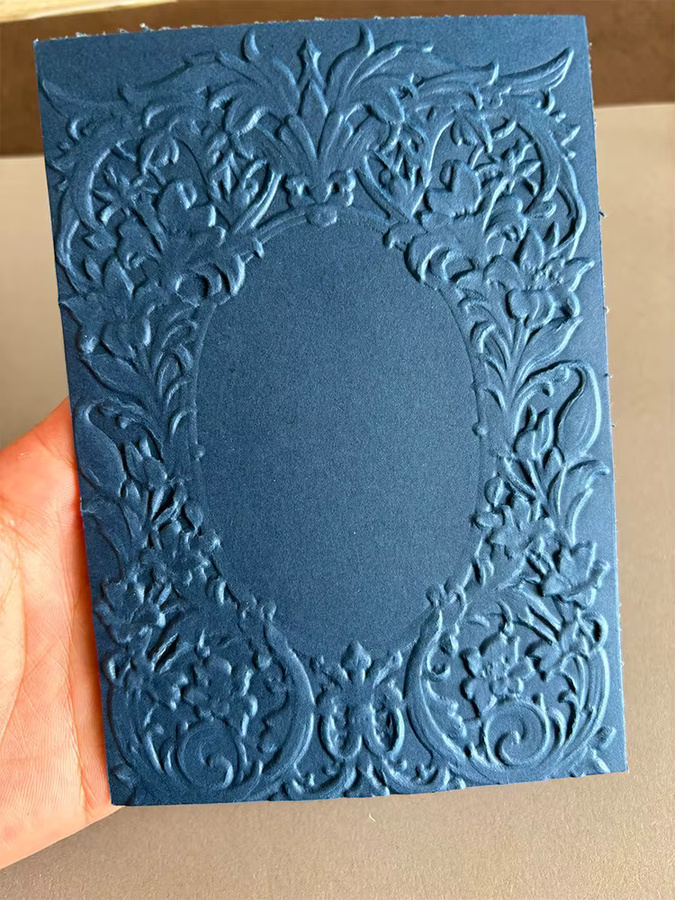 3D-geprägter Ordner mit Pflanzenrahmenmuster in Weiß aus Kunststoff für DIY-Projekte - Bild 3