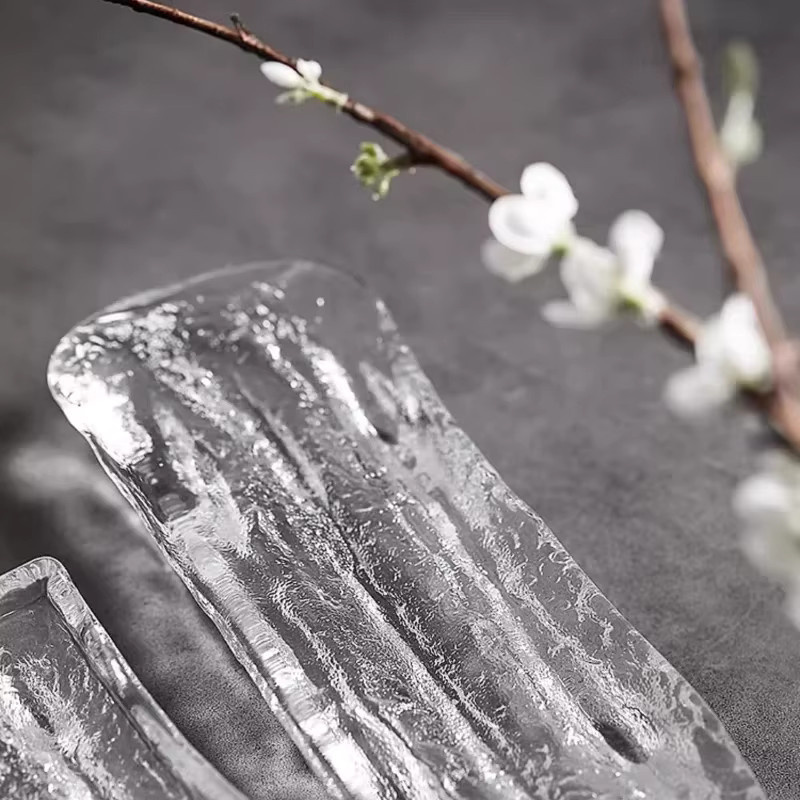 Rechteckiger Glas-Sashimi-Sushi-Teller in Transparent zum Servieren von Sushi, Dips oder Desserts - Bild 4