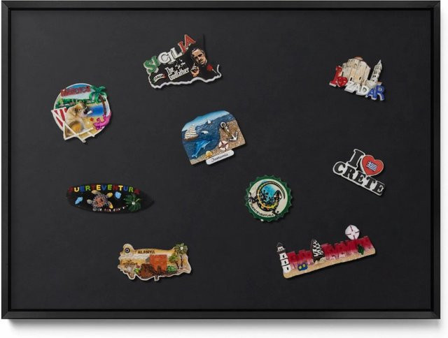 Tulup Magnettafel Magnetboard mit schwarzem Rahmen für Urlaubsmagnete, Farbe: Schwarz, Breite: 70 cm, Höhe: 50 cm - Bild 1