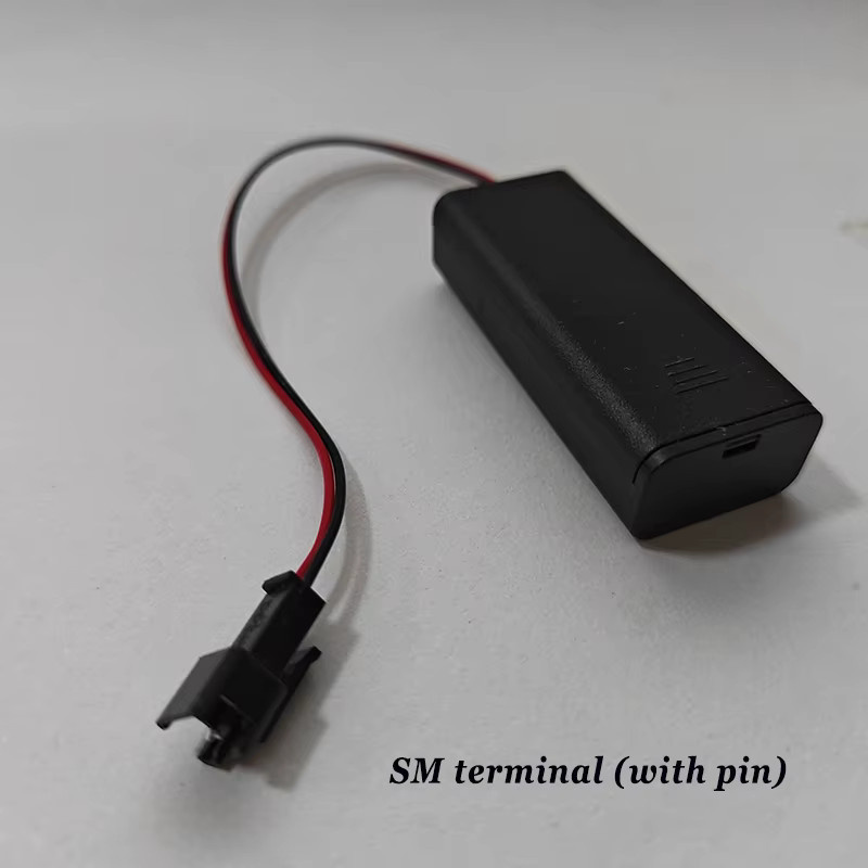 YuXi Batterie-Aufbewahrungsbox in Schwarz mit Schalter, Deckel und USB-C Anschluss für AA-Batterien mit PH2.0, XH2.54, SM und DC Anschlüssen - Bild 3