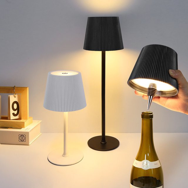 MALITAI LED Tischlampe als Weinflaschen-Vasen-Basis, dimmbar und wiederaufladbar, modernes Design für Esszimmer oder Home Office, Höhe: 29,5 cm, Breite: 10,8 cm, Tiefe: 10,8 cm - Bild 1