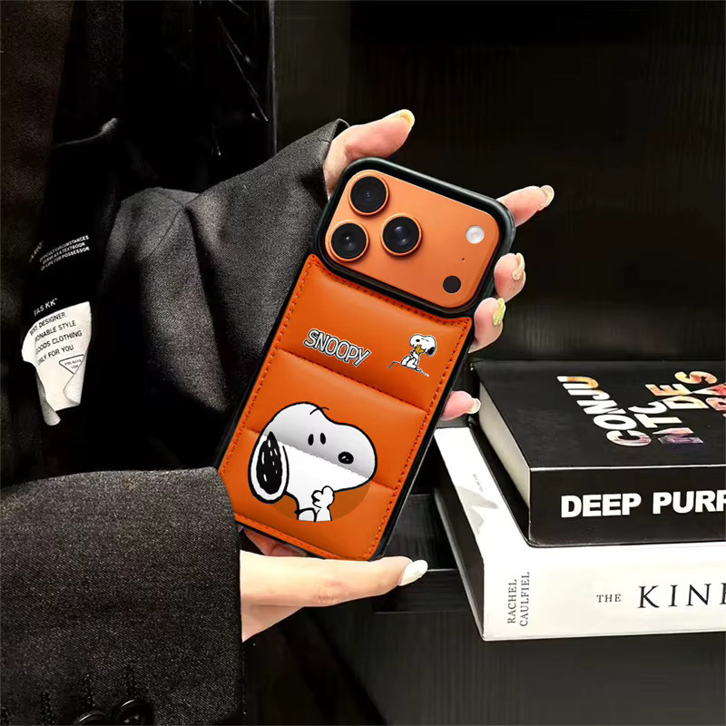Snoopy Cartoon Handyhülle für iPhone 11 bis 17 Pro Max Plus Air in Schwarz von TOPTOY - Bild 1