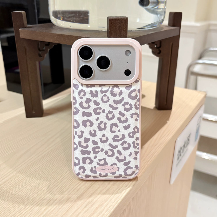 Rosa Schutzhülle mit Leopardenmuster aus Kunstleder für iPhone 17 Pro, 16, 15, 14 und 13 Pro Max mit matter Textur - Bild 2