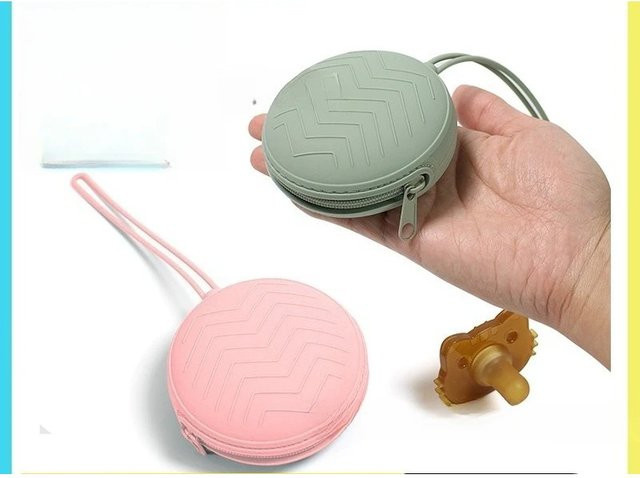 Tragbare Schnullerbox für Säuglinge aus BPA-freiem Silikon in Pink - Bild 1