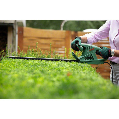Bosch Heckenschere EasyHedgeCut 55 in Grün/Schwarz mit 450W und 55 cm Schwertlänge - Bild 2
