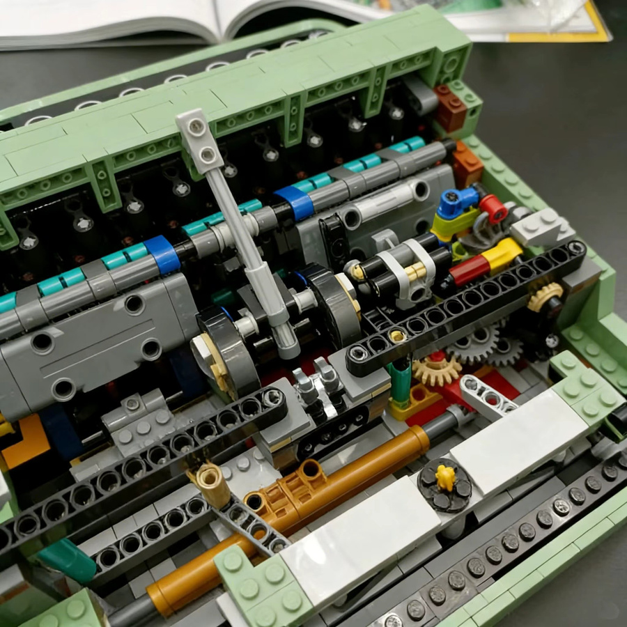 Potdemiel IDEAS Retro Klassisches Schreibmaschinen-Bausteinset, Modell-Bausatz, 2079 Teile, ab 14 Jahre - Bild 2