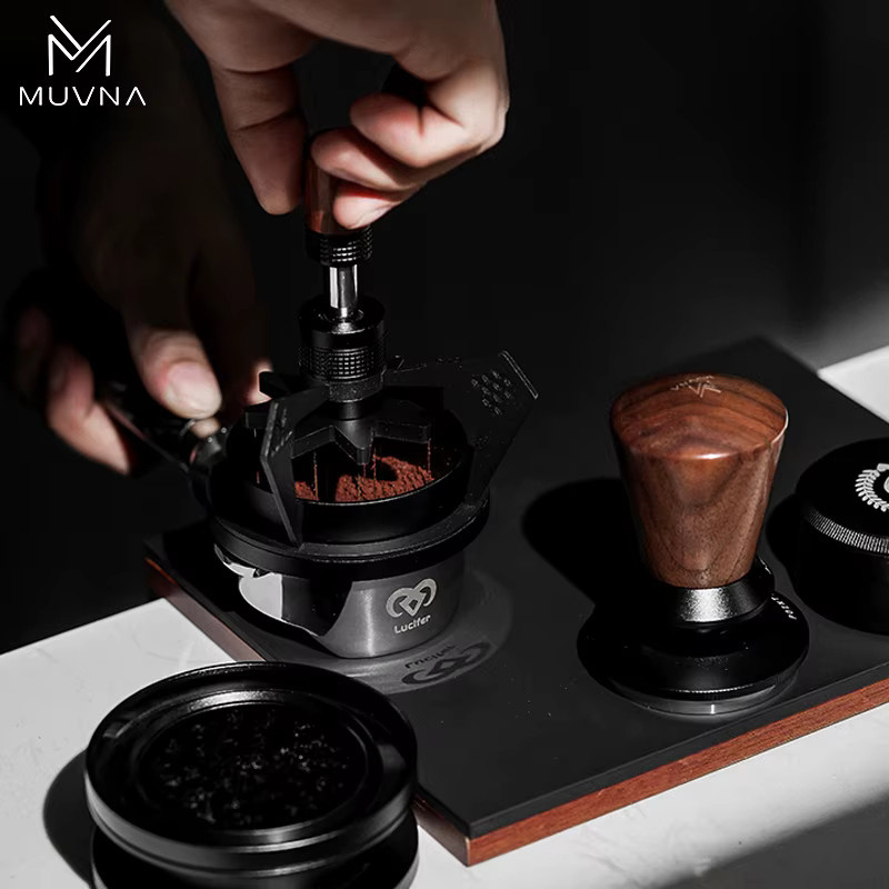 MUVNA Mantis WDT Verteilerwerkzeug Espressorrührer aus Edelstahl in Schwarz für 51 mm, 53 mm oder 58 mm Siebträger - Bild 6