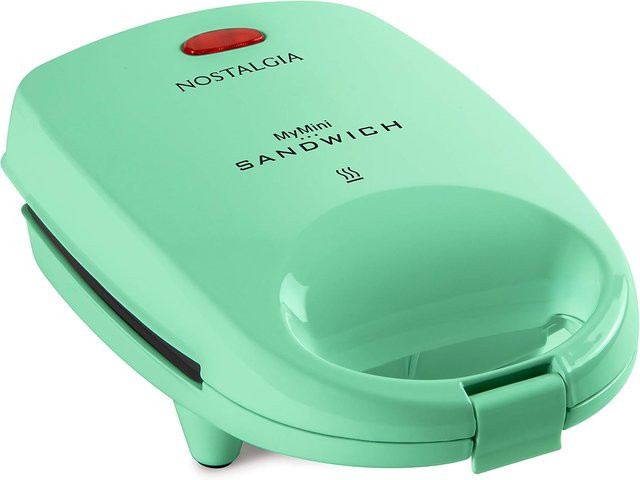Nostalgia Mymini Persönlicher Sandwichmaker mit herausnehmbaren Antihaft-Platten in Minzgrün und Blau - Bild 1