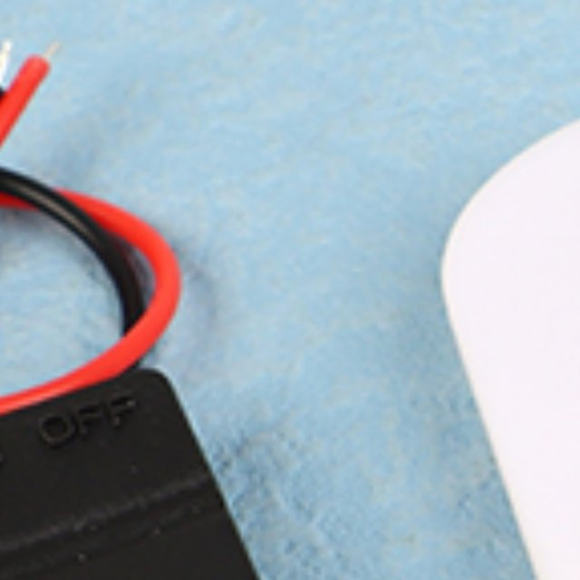JETTING 5er Set Knopfzellen Batteriehalter mit Ein-Aus-Schalter und Anschlusskabeln für Einzel- oder Doppel-Slots - Bild 1