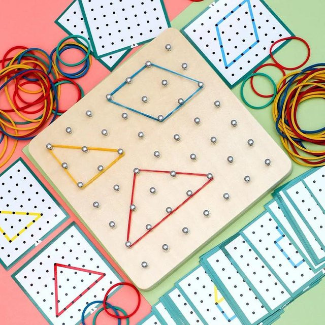 Discover Intime Geometrische Form Gummiband Lochbrett, Holzspielzeug, bunt, ab 0 Jahre - Bild 1