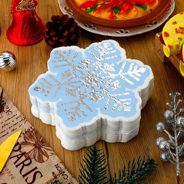 Silberne Einweg-Papierservietten mit Schneeflocken und Santa Claus für deine Weihnachtsfeier und Winter-Partys - Bild 1