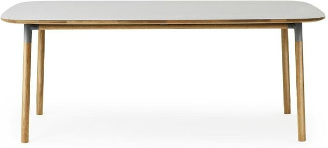 Normann Copenhagen Form Tisch in Braun aus Eiche und Linoleum im nordischen Stil - Bild 1