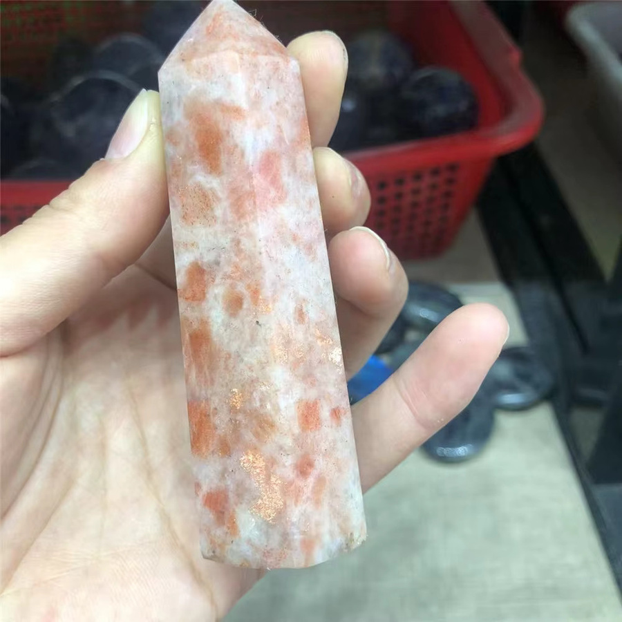 Sisterstone Goldener Sonnenstein Obelisk aus natürlichem Quarz in Gold und Multicolour als Deko-Ornament für Reiki und Energiearbeit - Bild 2