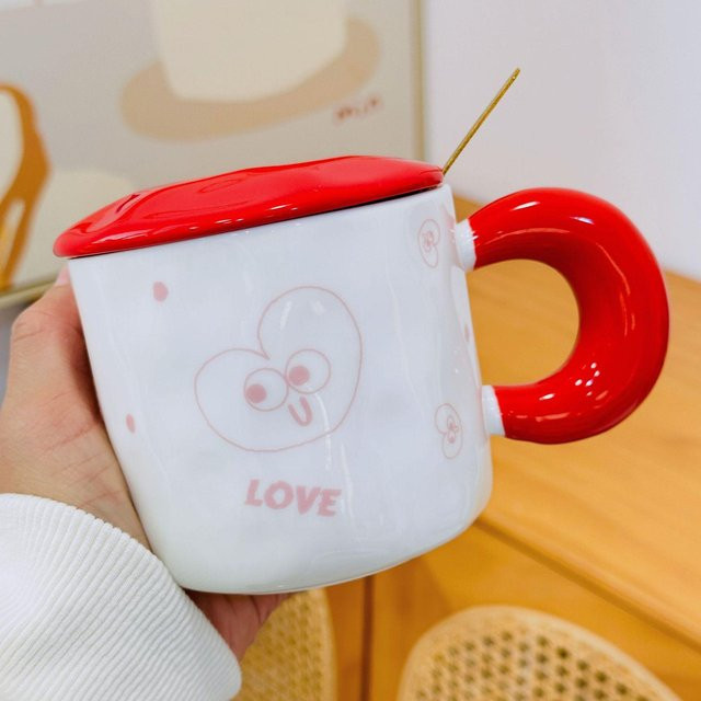 Festliche Keramiktasse mit Deckel und Löffel von Yiran Furniture in Orange, 350 ml - Bild 1