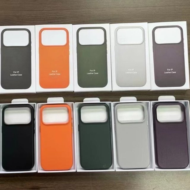 Apple Original Lederhülle mit MagSafe für iPhone 17 Pro Max, iPhone 17 Pro, iPhone 16, iPhone 15 und iPhone 14 Pro Max in Purple - Bild 1