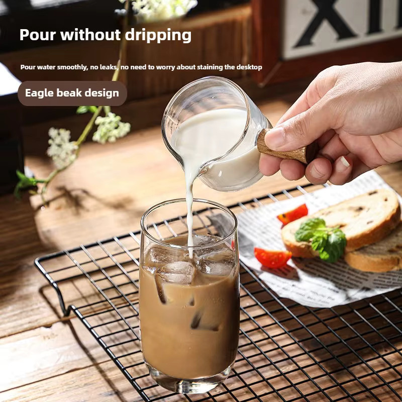 Glas-Espressomessbecher mit Holzgriff und Doppelauslauf in Transparent mit Skala - Bild 2