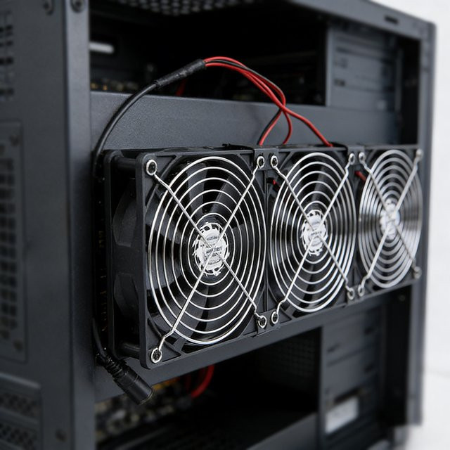 E1 Lüfter mit Controller 120mm 3000RPM Schwarz für Server Workstation und Gehäuse 12cm 12V 220V - Bild 1