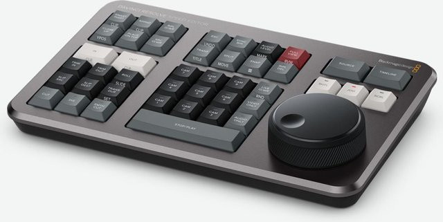 Blackmagic Design DaVinci Resolve Speed Editor in Schwarz und Grau - Bild 1