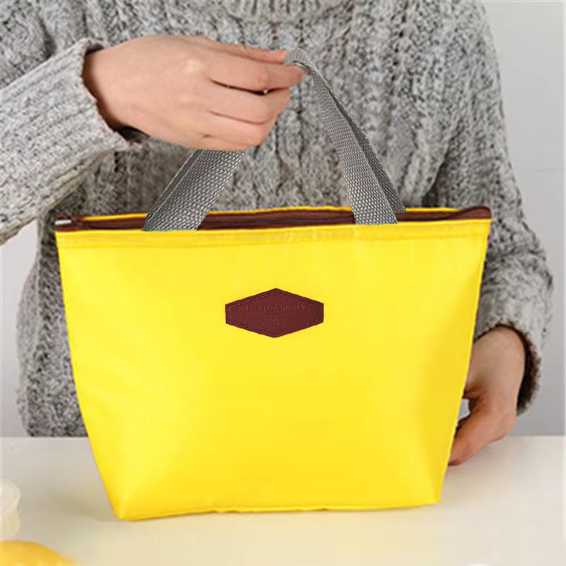 Isolierte Thermo-Lunchtasche in Grau als wasserdichte Kühltasche für Picknick und Reisen, B/H/T: 27,0 x 20,0 cm - Bild 3