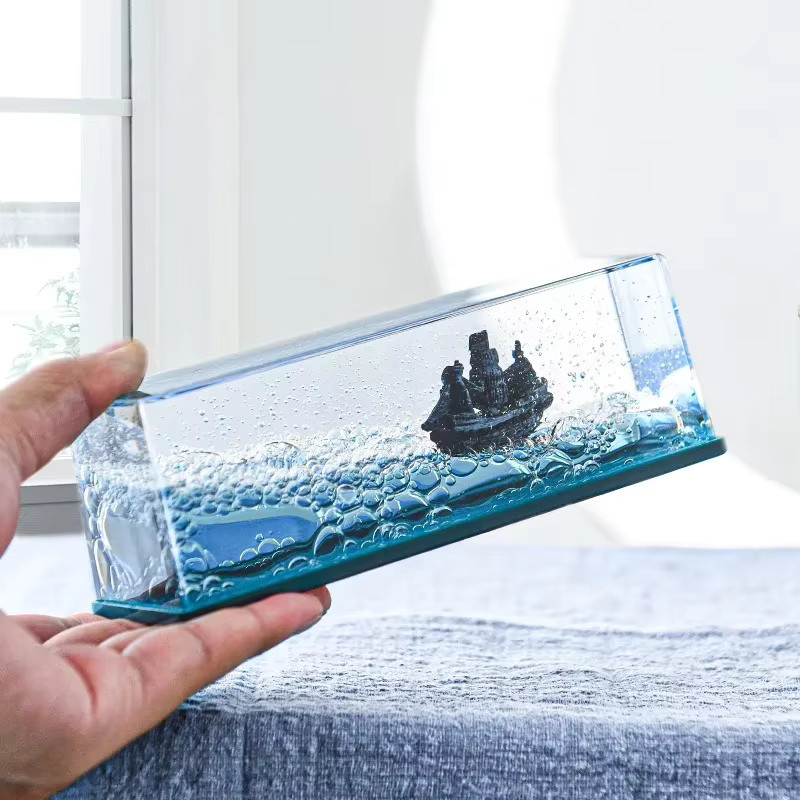 Bandai One Piece Thousand Sunny Schwimmendes Schiff Flüssigkeitsmodell in Blau - Bild 2
