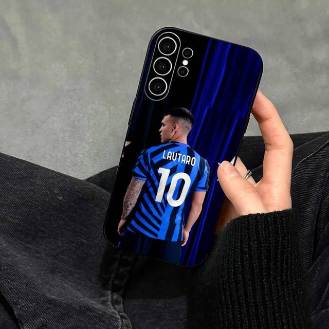 Lautaro Martinez Handyhülle für Samsung Galaxy S21 FE in Schwarz - Bild 1