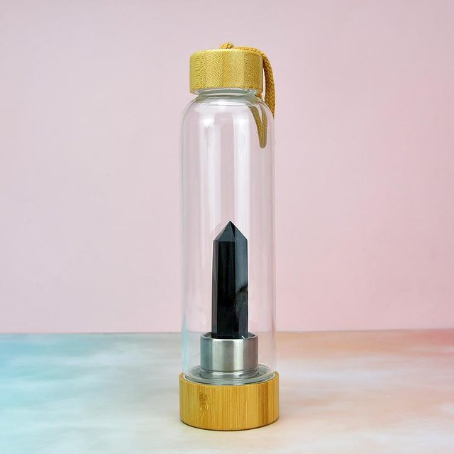 Binchi Keji Travel Kristallstein-Energiesäule Glaswasserbecher mit Bambuskappe, transparent, 550 ml - Bild 1