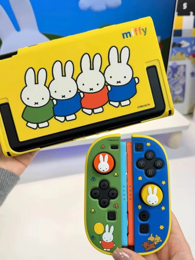Miffy Co-Branded Schutzhülle für Nintendo Switch 2 in Transparent mit Tastenkappen - Bild 4