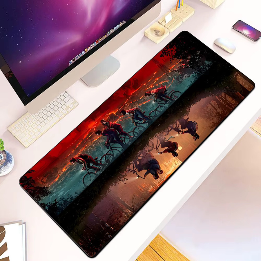 Potdemiel Mousepad Stranger Mouse Design in Multicolour, XXL Schreibtischunterlage für Gamer mit HD-Druck und rutschfester Unterseite, B/T: 90 x 40 cm - Bild 2