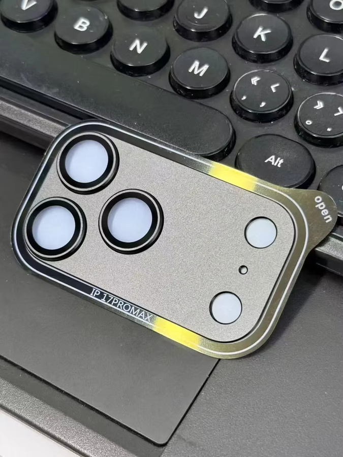 HD Armor Kamera-Objektivschutz für iPhone 17 Pro und 17 Pro Max aus Aluminium und gehärtetem Glas in Silber - Bild 3