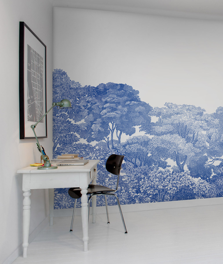 Rebel Walls Mural Bellewood Porcelain Wandtattoo mit blauem floralem Naturmotiv und botanischer Illustration - Bild 2