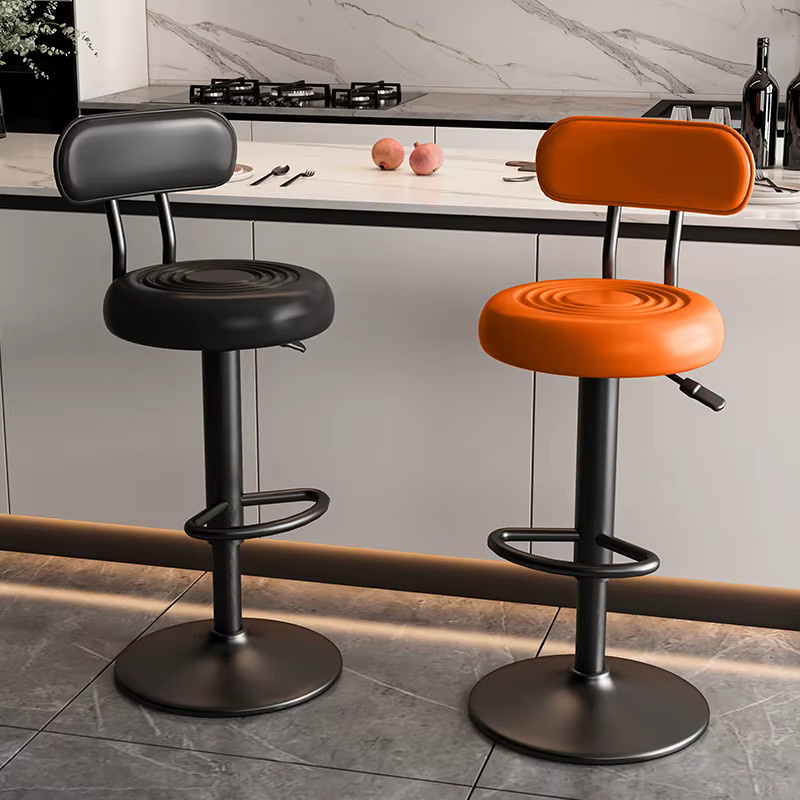 Moderner drehbarer Barstuhl im nordischen Design von DUTRIEUX mit Metallgestell in Matt-Optik - Bild 3