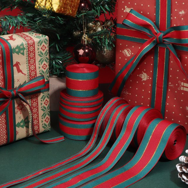 Polyester Geschenkband im Weihnachtsdesign mit rot-grünen Streifen für deine DIY-Geschenkverpackung - Bild 1