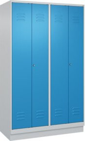 C+P Spind Classic PLUS mit 4 Abteilen und Sockel, Farbe Lichtblau, B/T/H: 120 x 50 x 195 cm - Bild 1