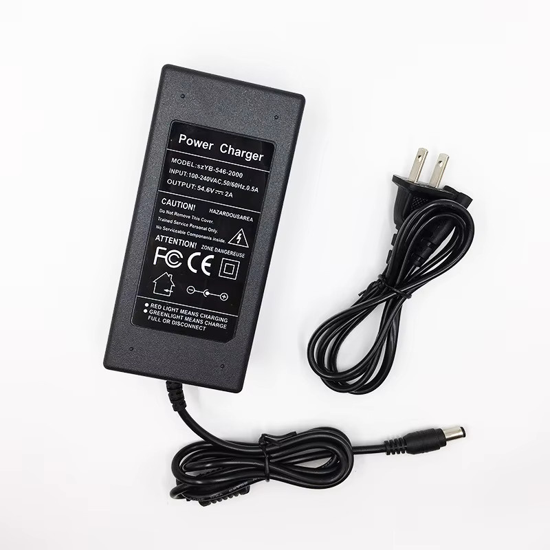 Lithium-Batterie Ladegerät 42V 54,6V 2A mit EU/US Stecker in Schwarz - Bild 6