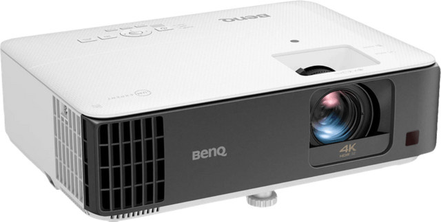 BenQ TK700ST 4K UHD DLP-Projektor in Weiß/Grau - Bild 1