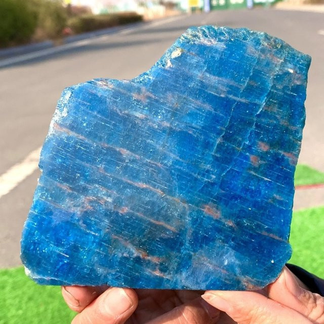 CrystalHola Apatit-Kristallsteinplatte in Blau für Heimdekoration und DIY-Projekte - Bild 1