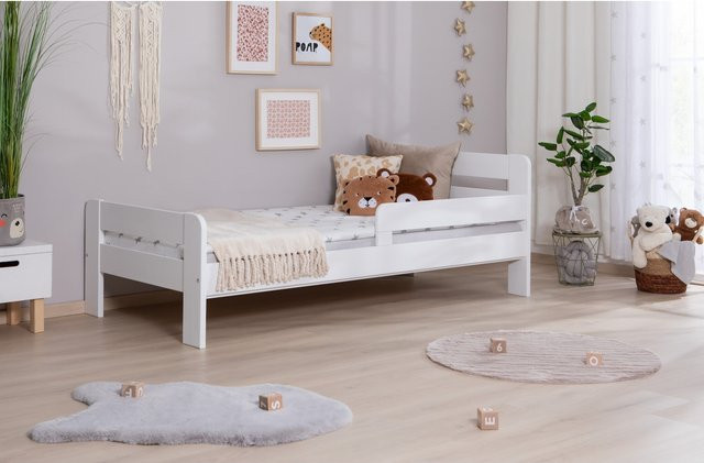 TiCAA Kinderbett Bennet aus Kiefer Massivholz mit Rausfallschutz und Lattenrost, Weiß, B/T/H: 90 x 200 cm - Bild 1