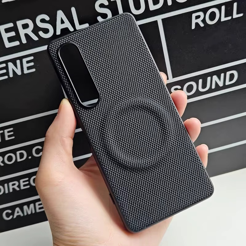 MagSafe Magnetische Handyhülle aus Nylon-Gewebe für Sony Xperia 1 VIII und Xperia 10 VII in Grün mit mattem PU-Leder Rand und stoßfestem Schutz - Bild 3